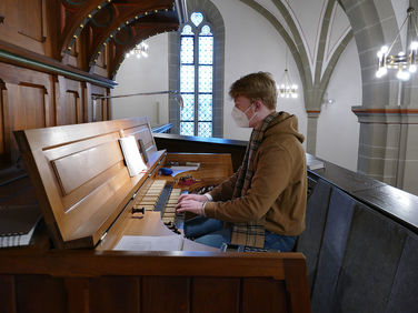 Diözesale Aussendung der Sternsinger des Bistums Fulda in St. Crescentius (Foto: Karl-Franz Thiede)